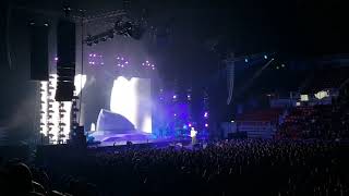 CRO &quot;Noch da&quot; live Stay Tru. Tour Düsseldorf 2018