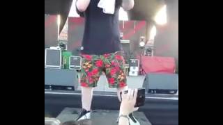 NITRO CANTA PLEASANTVILLE AL ONE DAY MUSIC