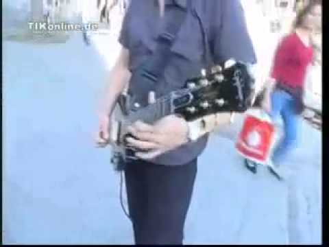 Joey TEMPEST & John NORUM / Live Duet on the Berlin Street - 2006 Part1