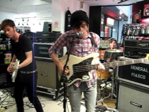 General Fiasco - Ever so shy