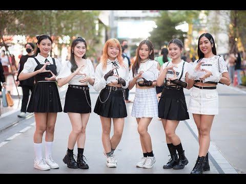 Klinsy Cover STAYC - RUN2U @Siam Square Walking Street