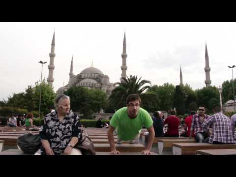 Karaliunis doing push-ups in Istanbul