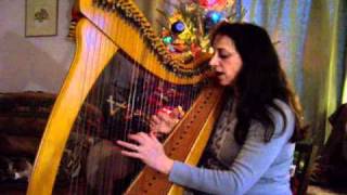 "Un Flambeau, Jeannette, Isabelle" on harp
