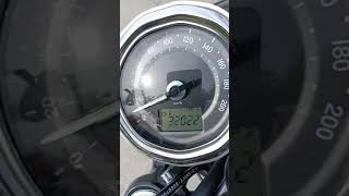 TRIUMPH BONNEVILLE T100 CHROME EDITION Video