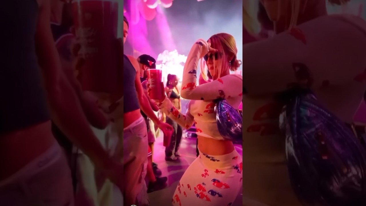 This song belongs to her #esterexposito