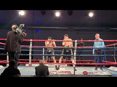 AXEL PERALTA A LUCAS AGUILERA. BOXEO PROFESIONAL VILLA CARLOS PAZ 2023.