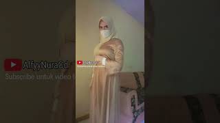 Download lagu Tonton vidio cding ku pakai gamis satin gold hijab cantik hanya di chanel ini. #cder ##crossdress mp3