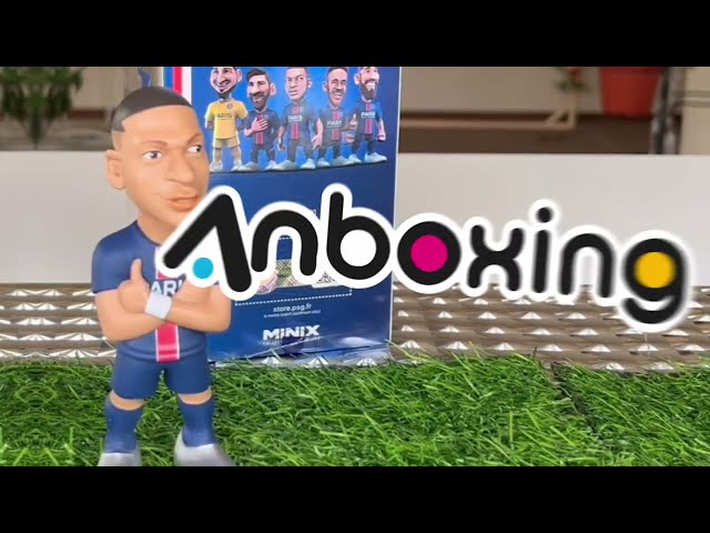 Vídeo relacionado con MINIX BANDAI Collectible Figurines MN18451 Figura de Mbappé, Real Madrid, Coleccionables de 12 cm para Exhibición, Idea de Regalo para Niños y Adultos, Fans de fútbol