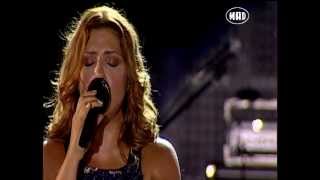 Έλενα Παπαρίζου - Just Walk Away (LIVE from Mad North Stage Festival by TIF Helexpo)