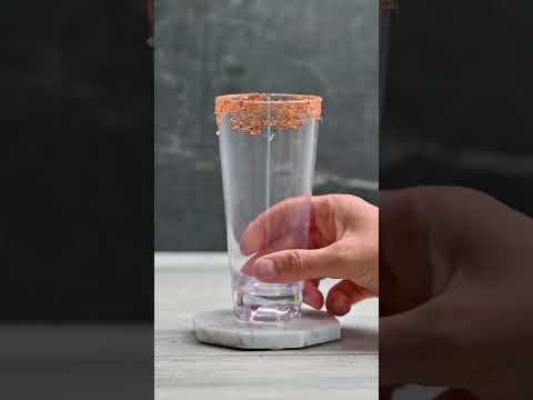 🍸 This is the best spicy cocktail! 🌶️💥 #cocktail #bar #drink #bartender #cocktailrecipe #recipe