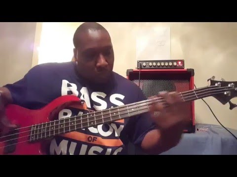 Boom bass cabinets tank 1015 w/ Sire marcus miller M3