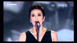 Luz Casal canta &#39;&#39;Je Reviens te Chercher&#39;&#39; by Gilbert Becaud