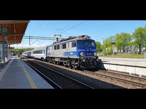 Odjazd EP07-389 z IC 48100 "Gwarek" ze stacji Kołobrzeg w upalne majowe popołudnie 💙