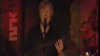 Kurt Nilsen sings Lost Highway