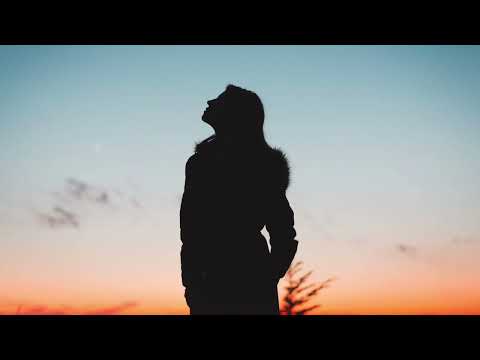 Laura Ehio - POMPOUS