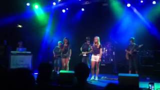 The difference Anouk the dark tavenu