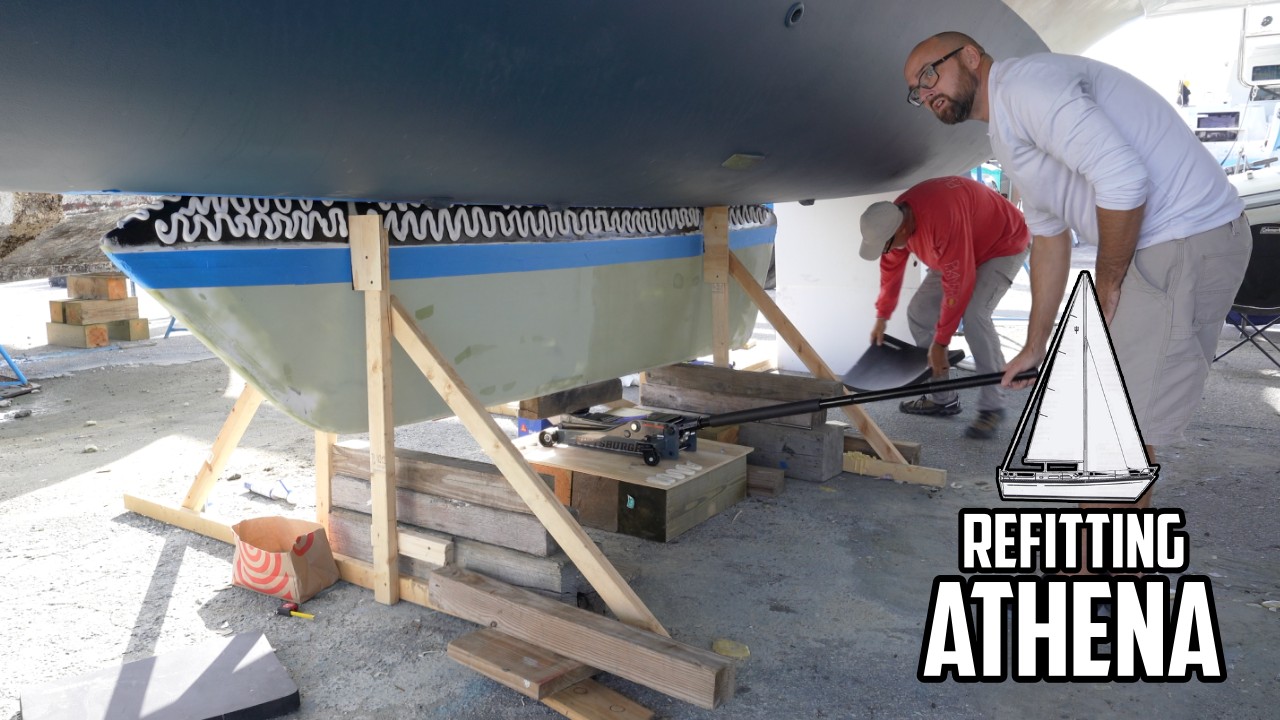 Sail Life - Will it stick? Gluing the keel back in place 😬 Helia 44
