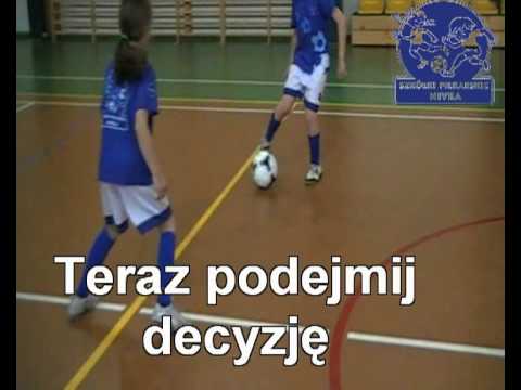 AKKA (do wewnątrz na zewnątrz) KROK4 - EKS Kolektyw Radwanice - podstawy piłki nożnej