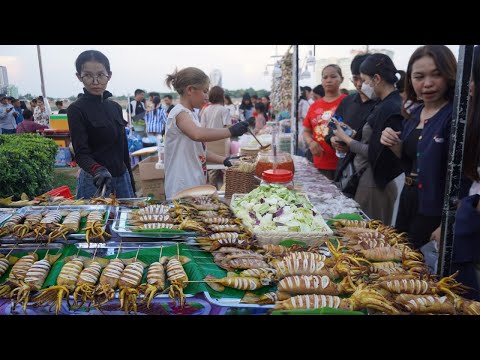Amazing Various Fast Foods Selling On Walk Street 2025 - Collection Foods In Town Of Phnom Penh