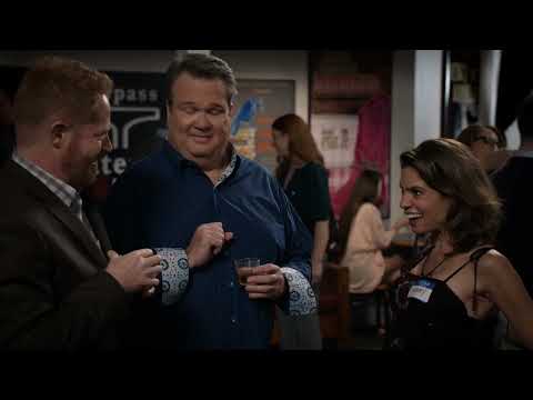 Modern Family : Cam and Mitchell College Reunion | STS