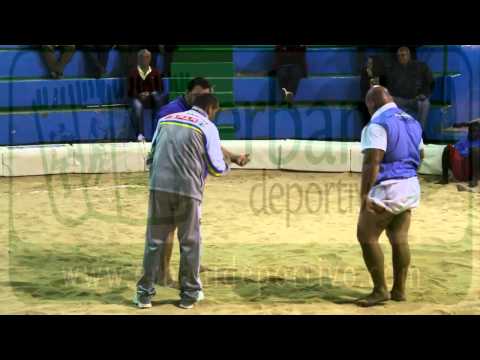 Vídeo resumen de la luchada sénior entre el Unión Tetir y el Rosario cl.