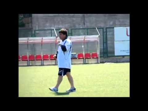 L'urlo di Capuano durante il ritiro della Casertana