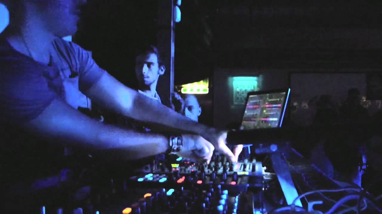 Uto Karem - Live @ Resistance Is Techno, Club Edition, Akab, Roma 2011