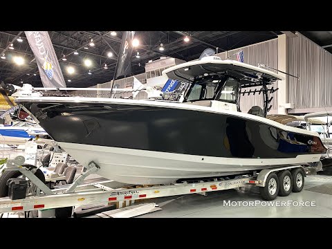 Crevalle 33CSF Offshore fishing boat