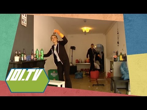 Je Zal Er Maar Werken - Emma tussen de kots