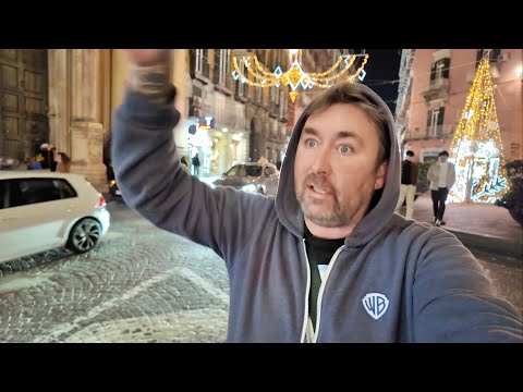 Beware Of Italy Pick Pockets  - Naples Was NOT What I Expected / Eating At Worlds First Pizza Place 