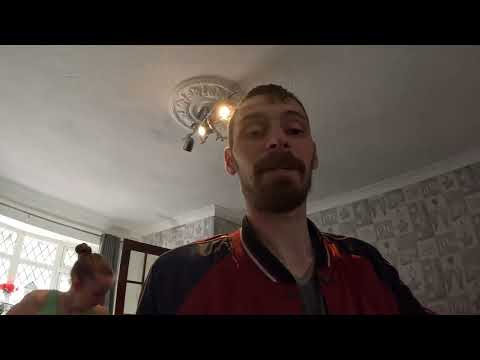 Rain Wont Stop Us Finding The Bargins At Chirk Car Boot Ready To Flip Onto Ebay