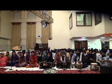 Bibi Gurpreet Kaur Ji (CA) - New York Akhand Keertan Smaagam August 2013