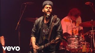 Twin Shadow - Shooting Holes (Live from Bonnaroo 2011)