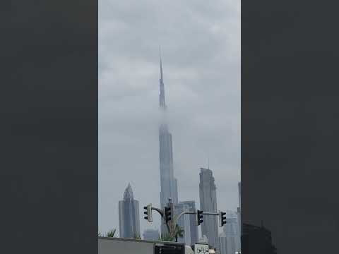 Clouds down to the Burj Khalifa💭#shorts #0041