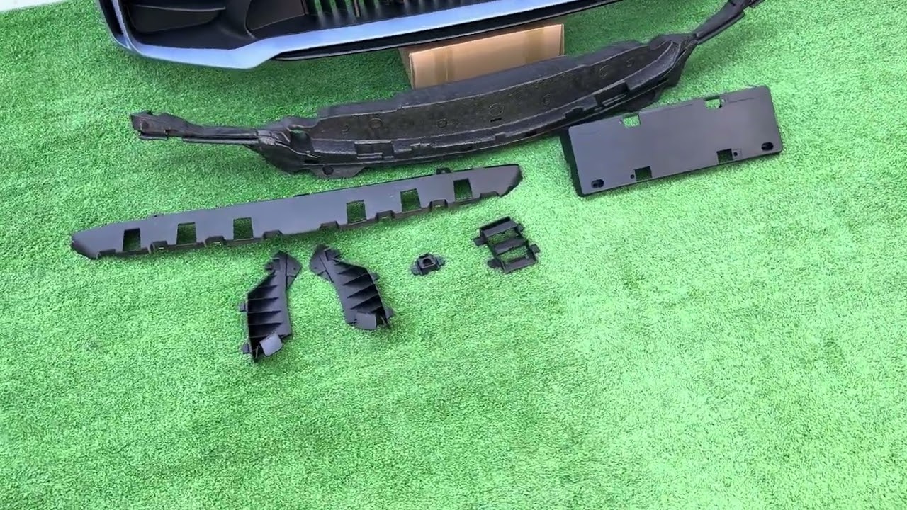Mercedes C-klasse W205 2014–2021 Voorbumper compleet (C63 GT-design) Video 1