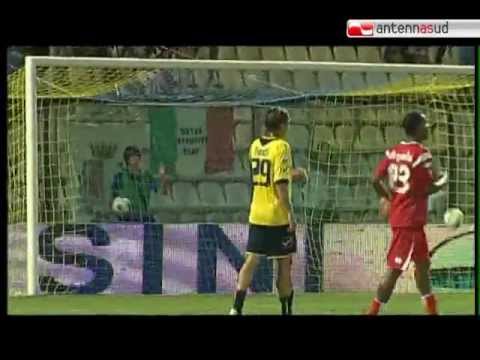 TG 31.08.11 De Falco firma l'impresa del Bari a Modena