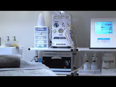 BioVital MedSpa's expert laser treatments for toenail fungus, offering sessions for one or both feet with up to 49% off - Second Medium