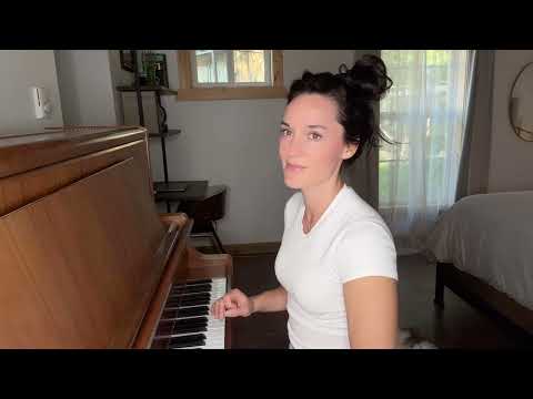 HAYLEY SALES - USED TO ME (LIVE) 