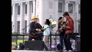 Afrosippi w-Erica Brown - Tangled Road Live @ Capitol Hill Peoples Fair 6-8-14!