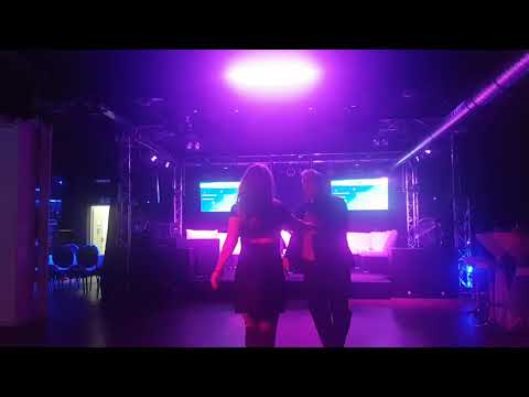 Discofoxler Tom mit Bella im MCM Foxclub