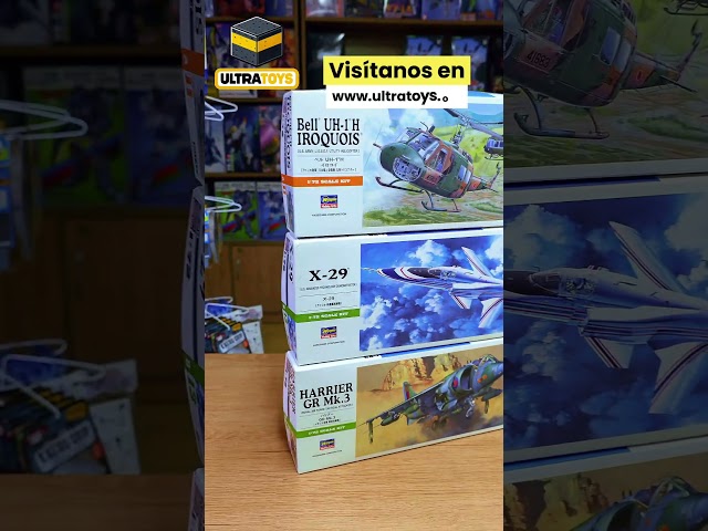 Vídeo relacionado con GREATRICH Maqueta Avion de Metal Diecast Escala 1:300 con Soporte, 20cm Maquetas Aviones de Juguete para Adultos, Modelo para Coleccionismo o Decoración, Réplica de Avión de Carga
