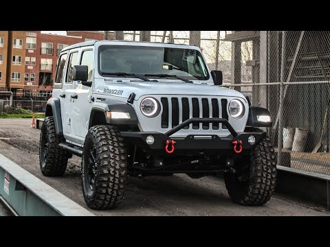Jeep JL with 35s, 2.5 skyjacker lift and much much more!!
