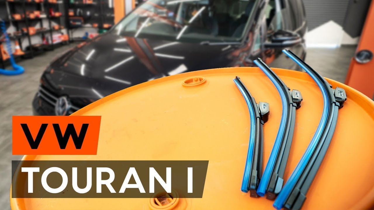 Jak vyměnit zadní stírací lišty na VW Touran 1T3 – návod k výměně