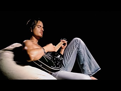 Tommy Torres - De Rodillas (Video Oficial - Remastered)