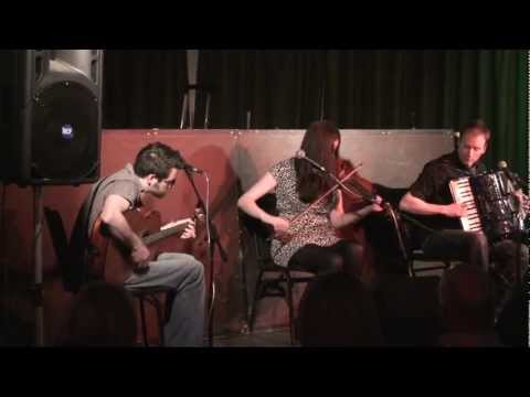 Lori Watson & Rule of Three #9 - The Tiree Ferries