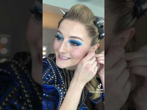 Mega-Six-Komplikation #sixthemusical