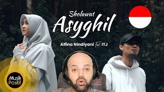 Download lagu Alfina Nindiyani feat ITJ - Sholawat Asyghil Reaction | Indonesia Reaction | MR Halal Reacts mp3 Download lagu Alfina Nindiyani feat ITJ - Sholawat Asyghil Reaction | Indonesia Reaction | MR Halal Reacts mp3