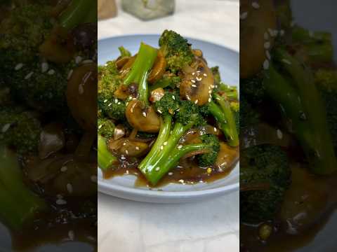 Stir-fried Broccoli And Mushrooms