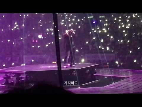 170212 EXO'rDIUMinHK - Artificial Love LAY,KAI Dance part - KAI focus