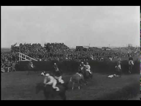 Reynoldstown wins Grand National Steeplechase 1935